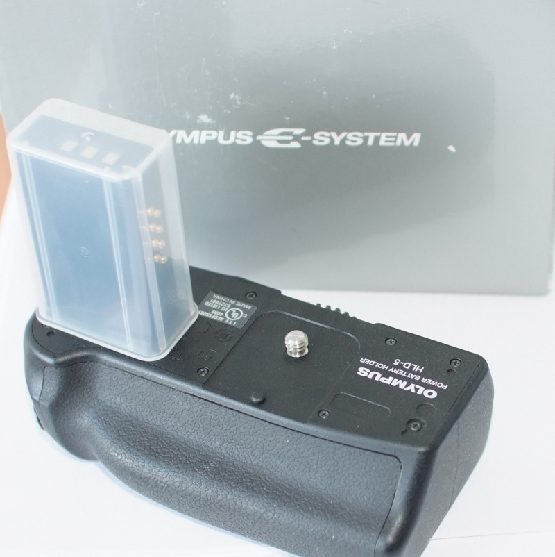 Bateriový grip Olympus HLD-5