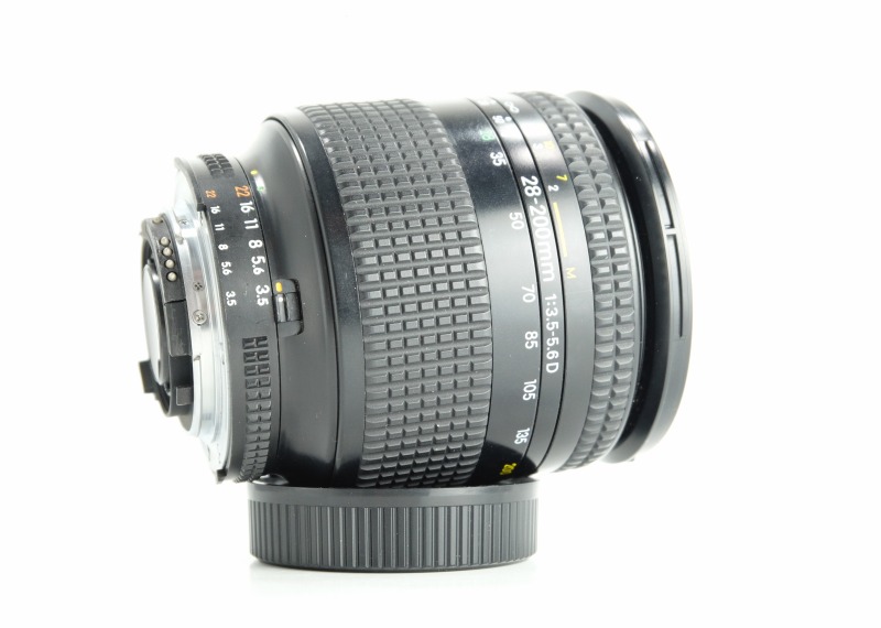 Nikon AF Nikkor 28-200mm 1: 3.5-5.6D
