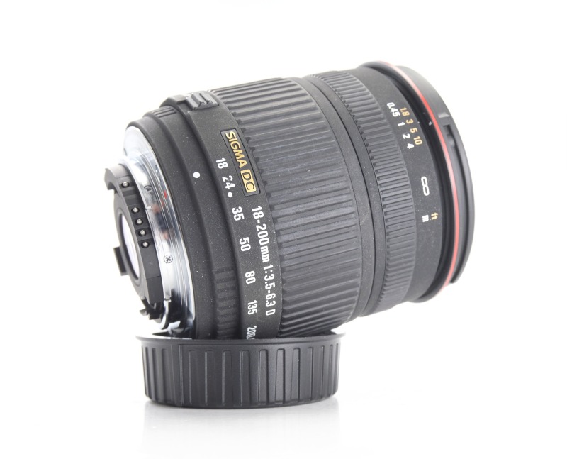 Sigma 18-200 mm f/3.5-6.3 DC pro Nikon