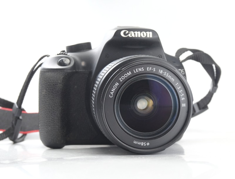 Canon EOS 1200D + 18-55mm III