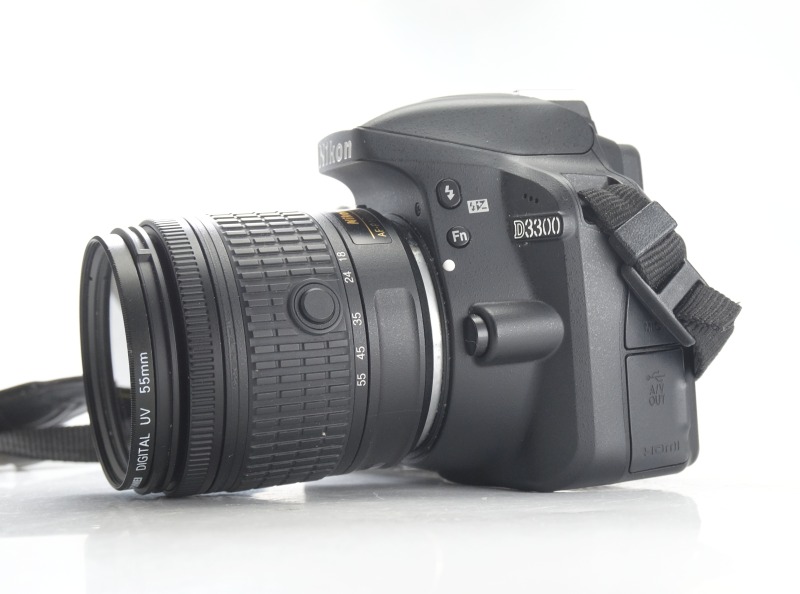 NIKON D3300 + Nikon 18-55mm VR TOP
