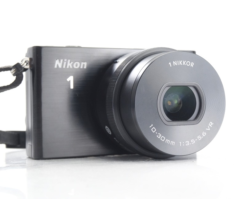NIKON 1 J4 + 10-30 mm VR PD-ZOOM