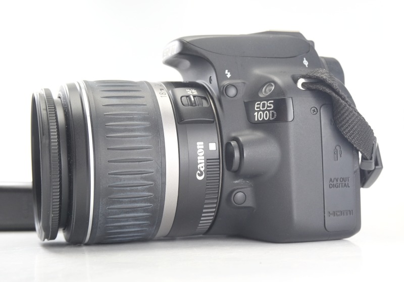 Canon 100D + Canon 18-55mm