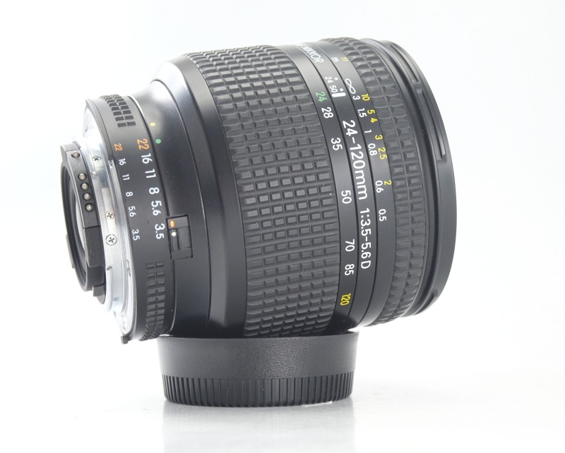 Nikon AF 24-120 mm F3,5-5,6 D