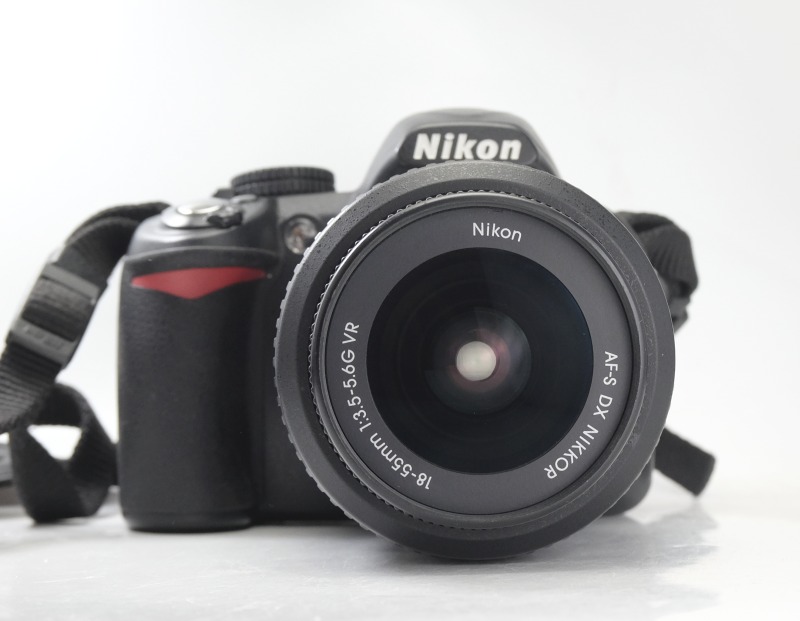 Nikon D3100 + 18-55mm AFS VR
