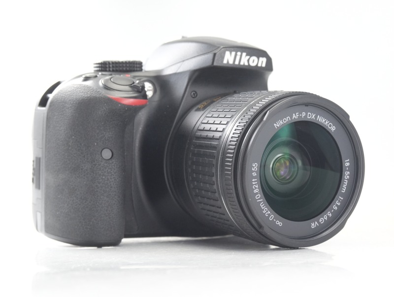 NIKON D3400 + 18-55 mm AF-P VR