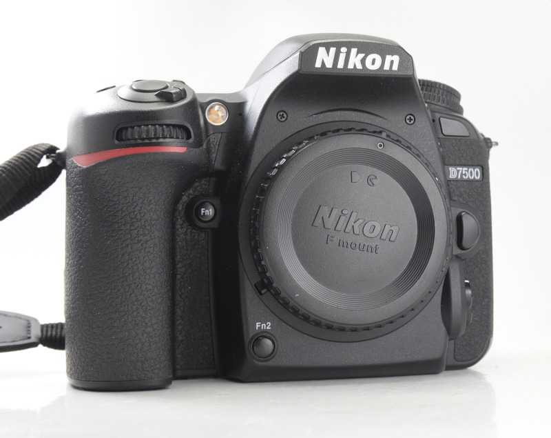 Nikon D7500 TOP
