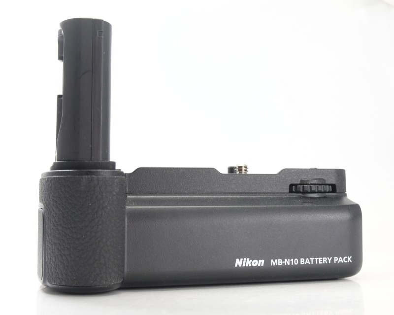 Nikon MB-N10 Multifunkční bateriový zdroj pro Z7/Z6