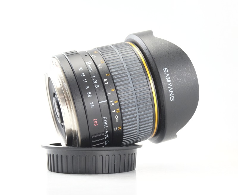 Samyang 8mm f/3.5 UMC Fisheye CS pro Canon