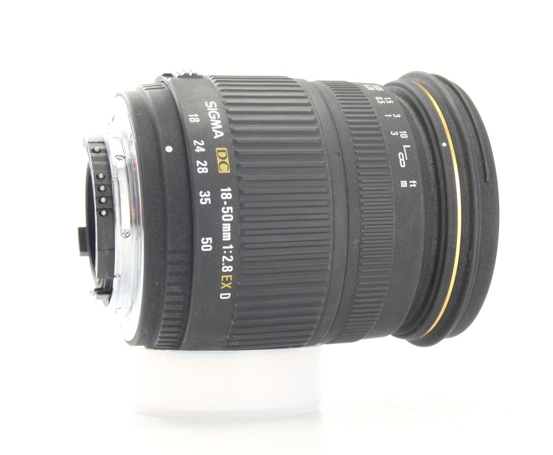 SIGMA 18-50 mm f/2,8 EX DC pro Nikon