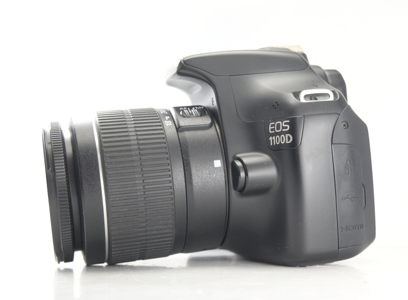 Canon EOS 1100D + 18-55mm  III