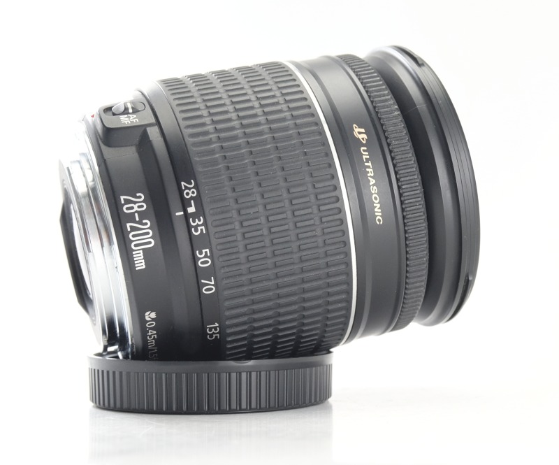 Canon 28-200mm f/3.5-5.6 USM