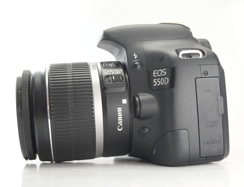 Canon EOS 550D + 18-55mm IS TOP