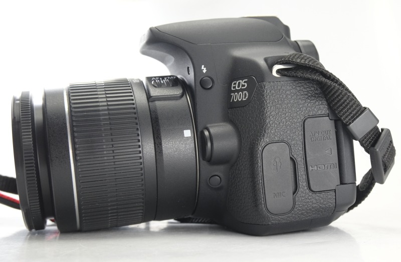 Canon EOS 700D + 18-55mm III   TOP