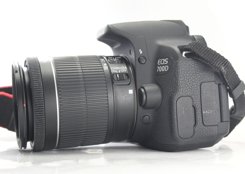 Canon EOS 700D + 18-55mm IS STM