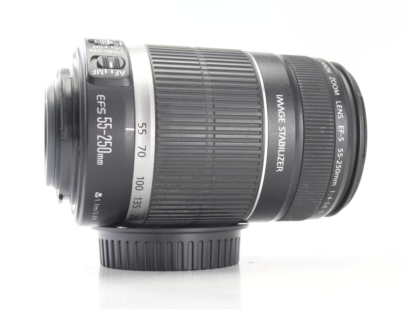 CANON EF-S 55-250 mm f/4-5,6 IS