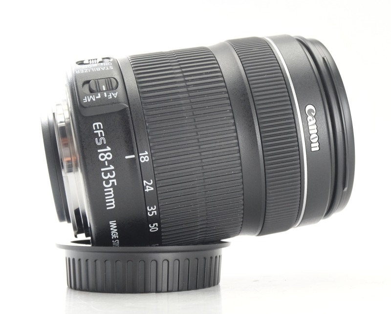 Canon EF-S 18-135mm f/3.5-5.6 IS STM TOP