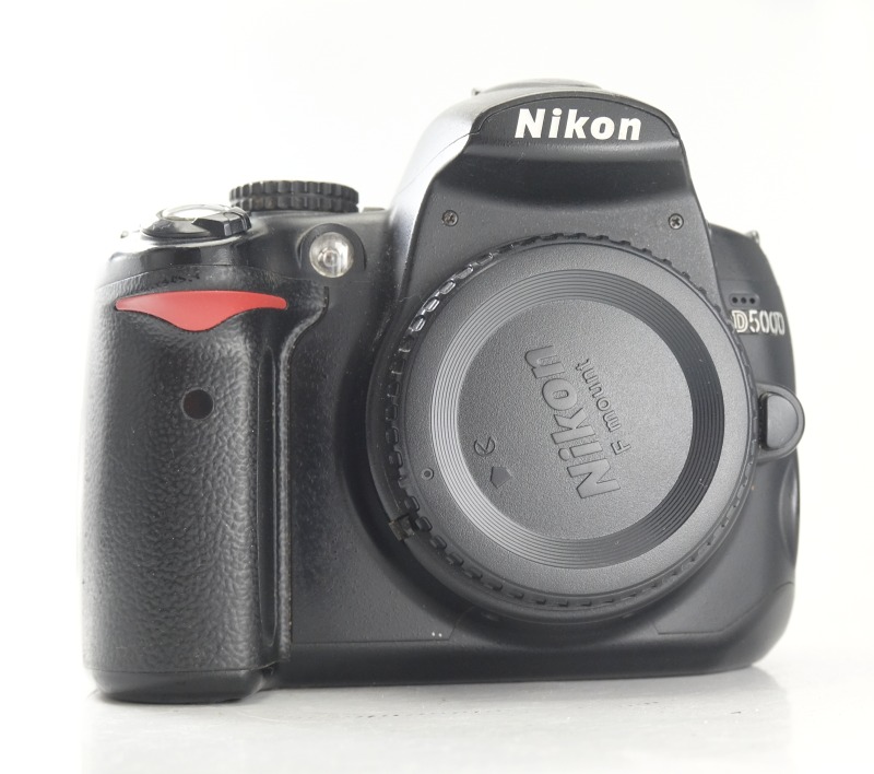 Nikon D5000