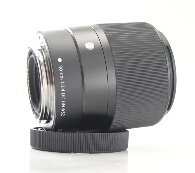 SIGMA 30 mm f/1,4 DC DN Contemporary pro Canon EF-M