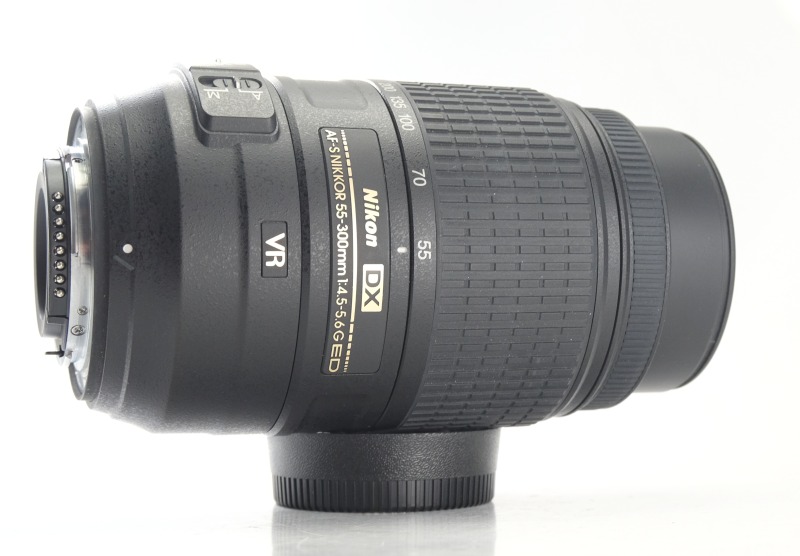 NIKON 55-300/4,5-5,6G ED VR AF-S DX TOP