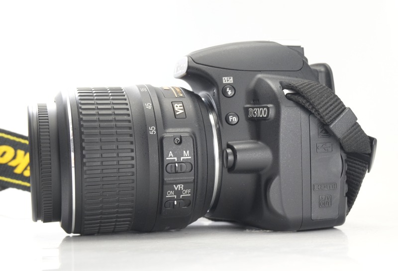Nikon D3100 + 18-55mm VR TOP