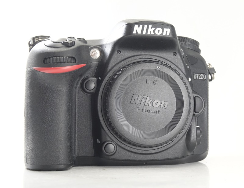 NIKON D7200