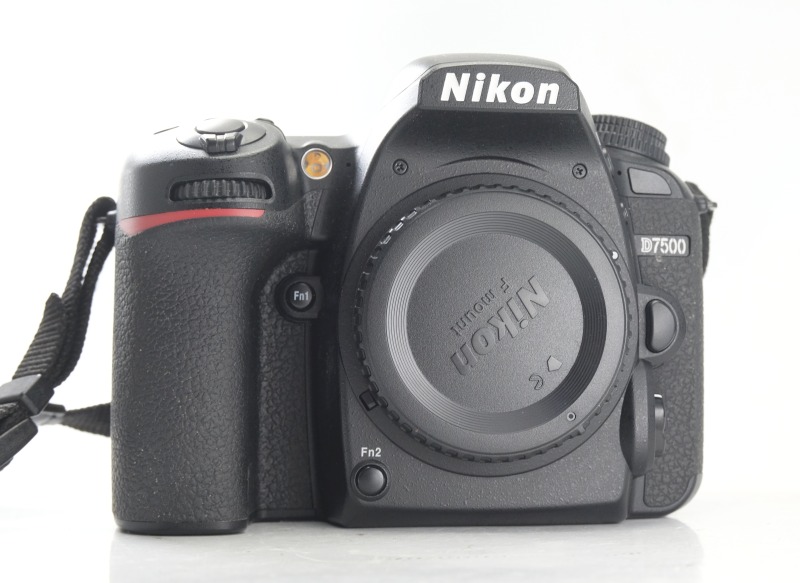 Nikon D7500 TOP