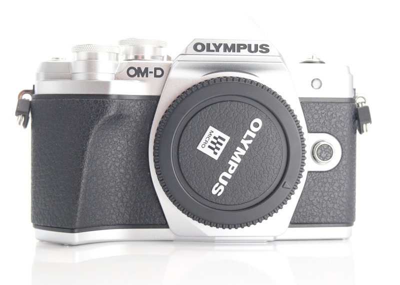 Olympus O-MD E-M10 III TOP