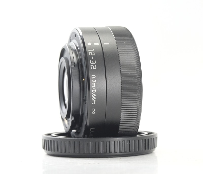 PANASONIC 12-32 mm f/3,5-5,6 MEGA O.I.S