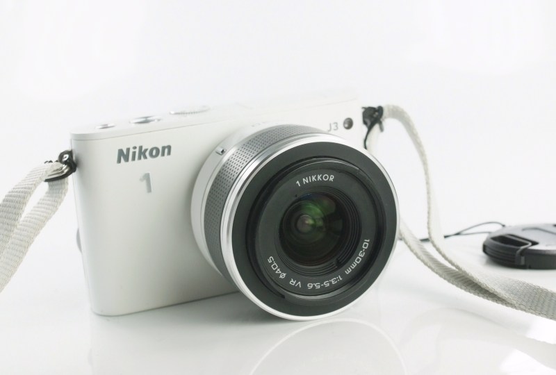Nikon 1 J3 + Nikon 10-30mm VR